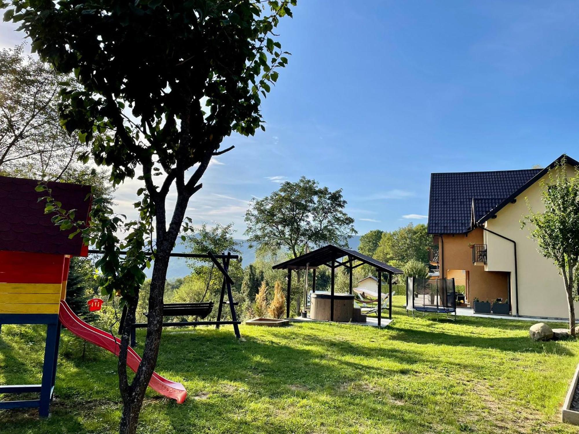 Pensiunea Piri Land Comarnic Exteriér fotografie